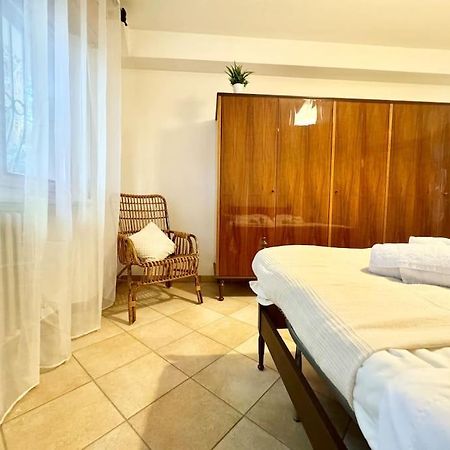 Casa Nel Verde - 4 Posti Letto Apartment Chiaravalle Bagian luar foto