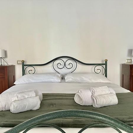 Casa Nel Verde - 4 Posti Letto Apartment Chiaravalle Bagian luar foto