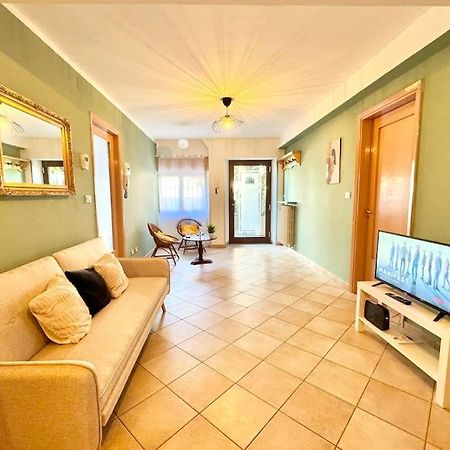Casa Nel Verde - 4 Posti Letto Apartment Chiaravalle Bagian luar foto